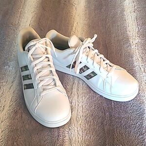 Adidas grand court